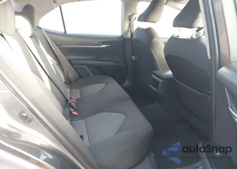 2019 Toyota Camry Le z USA, uszkodzony, nr VIN 4T1B11HK8KU826054